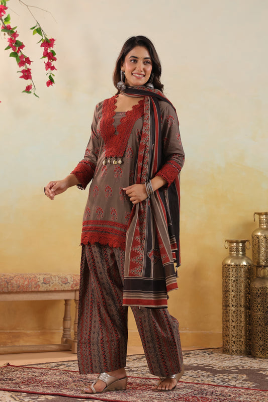 Shruti Farsi Salwar Set