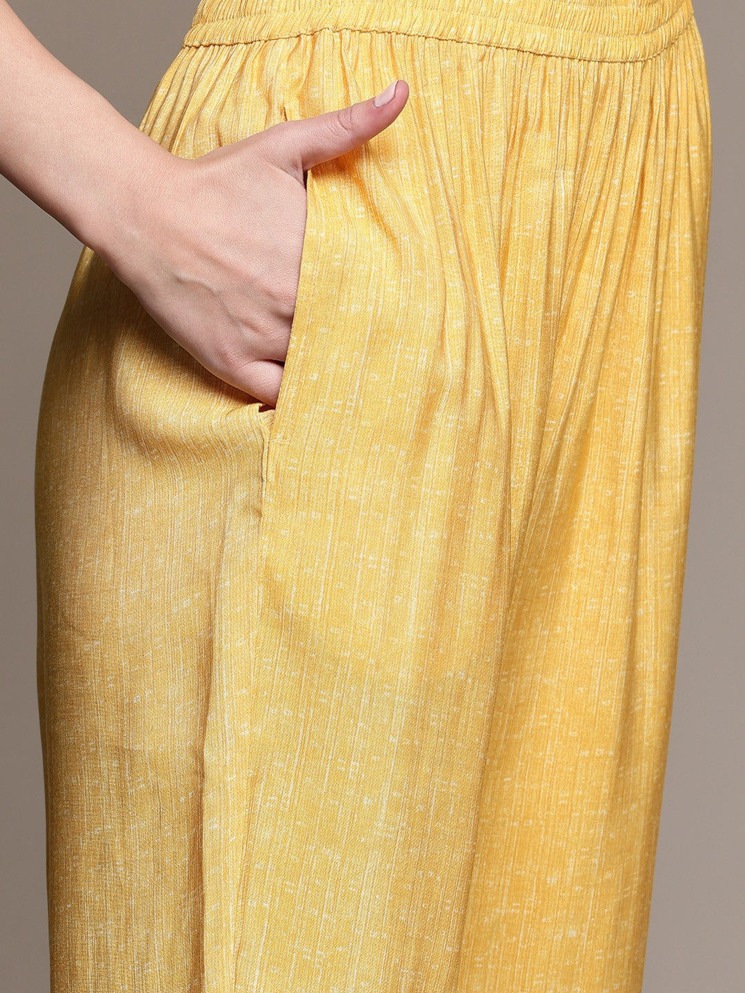 Geometric Bandhani-Inspired Print Set