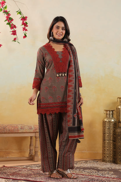 Shruti Farsi Salwar Set