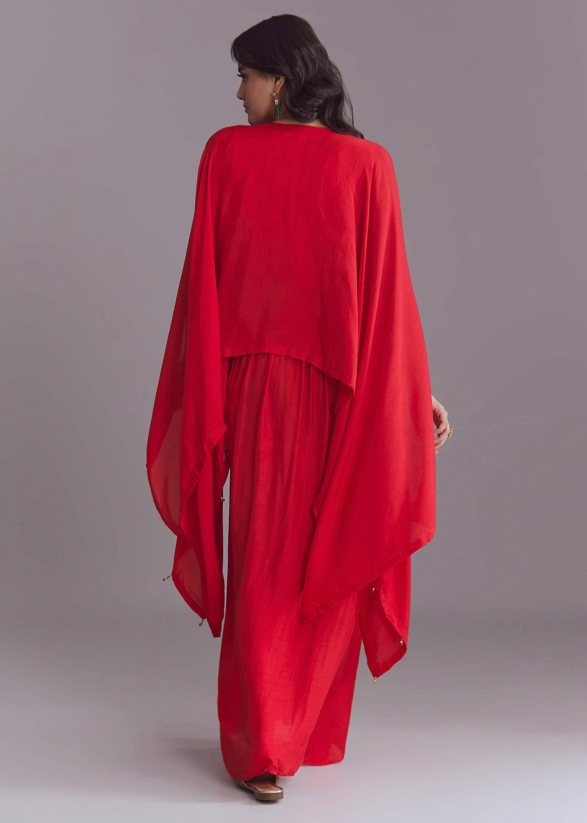 Crimson Charm – Embroidered Silk Crepe Cape Set