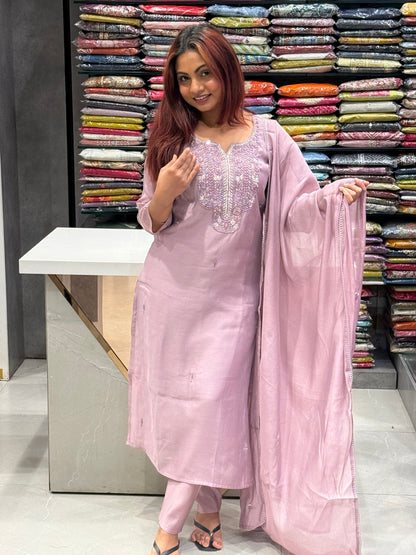 Lilac Handwork Set