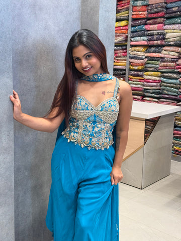 Neeli Pari Set