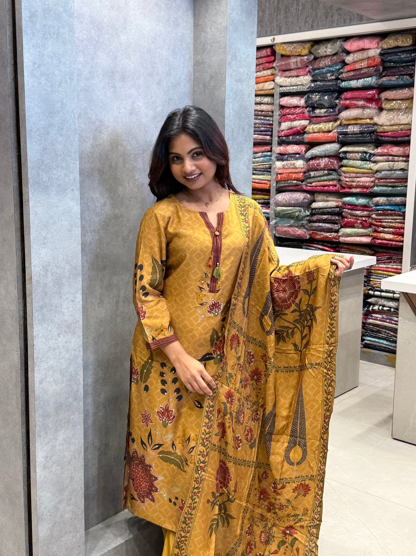 Zayra Ethnic Co-ord Set with Dupatta in Muslin Silk
