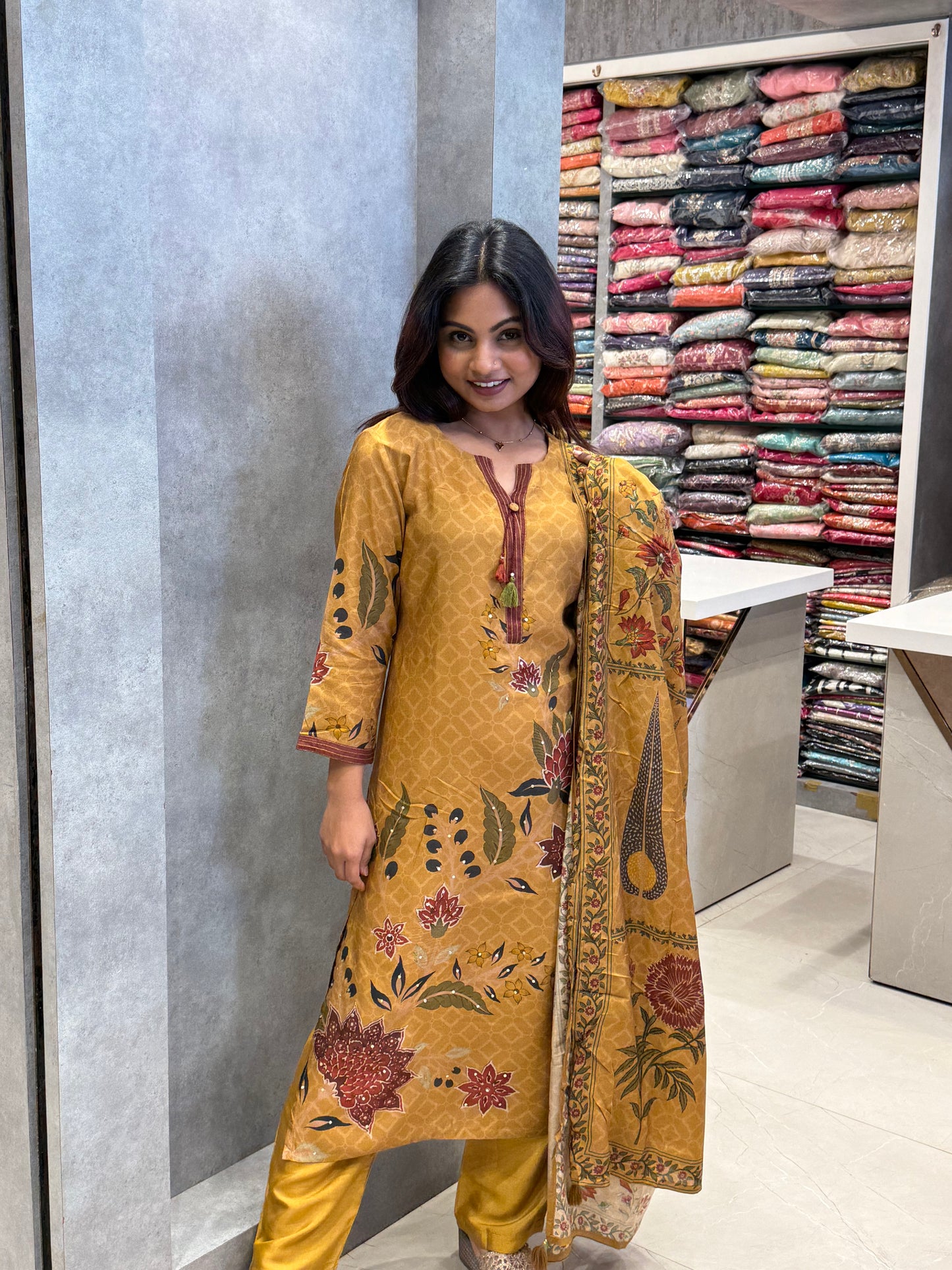 Zayra Ethnic Co-ord Set with Dupatta in Muslin Silk