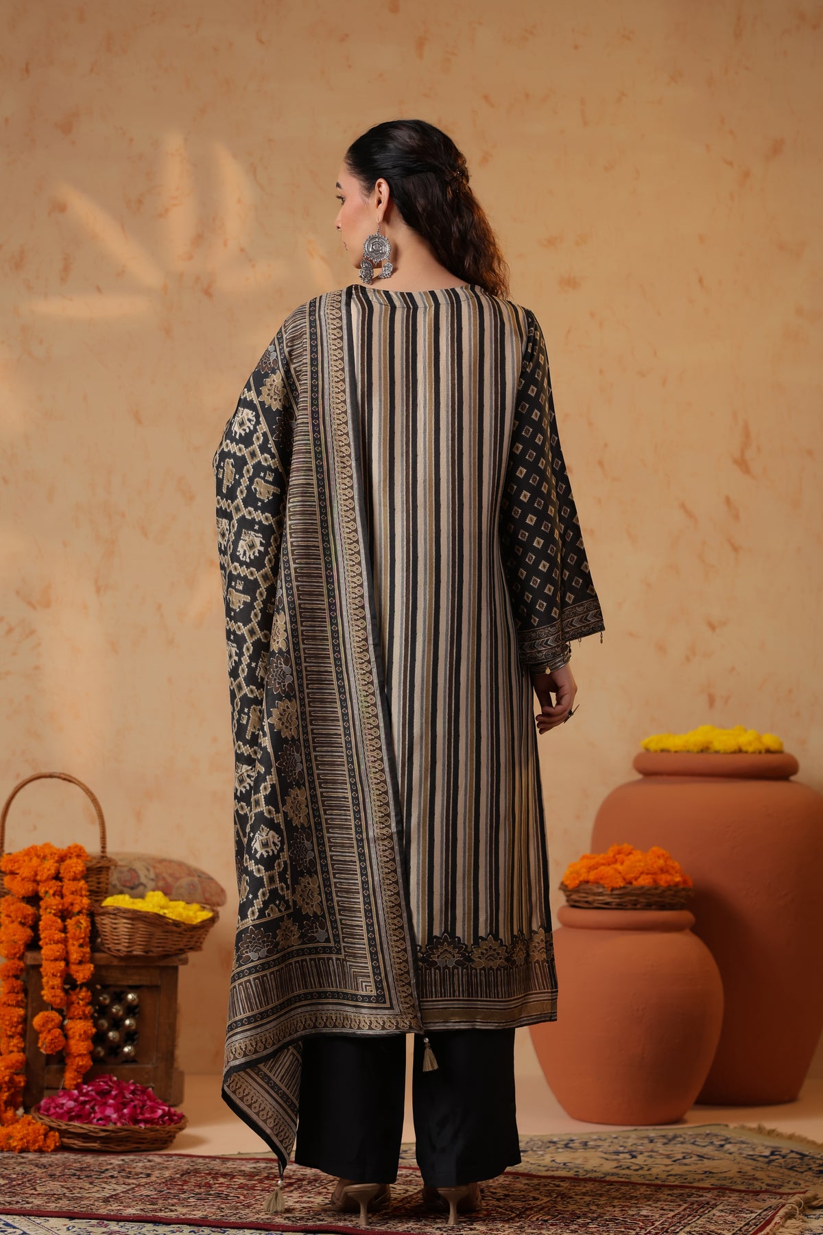 Noor Heritage Kurta & Dupatta Set in Muslin Silk