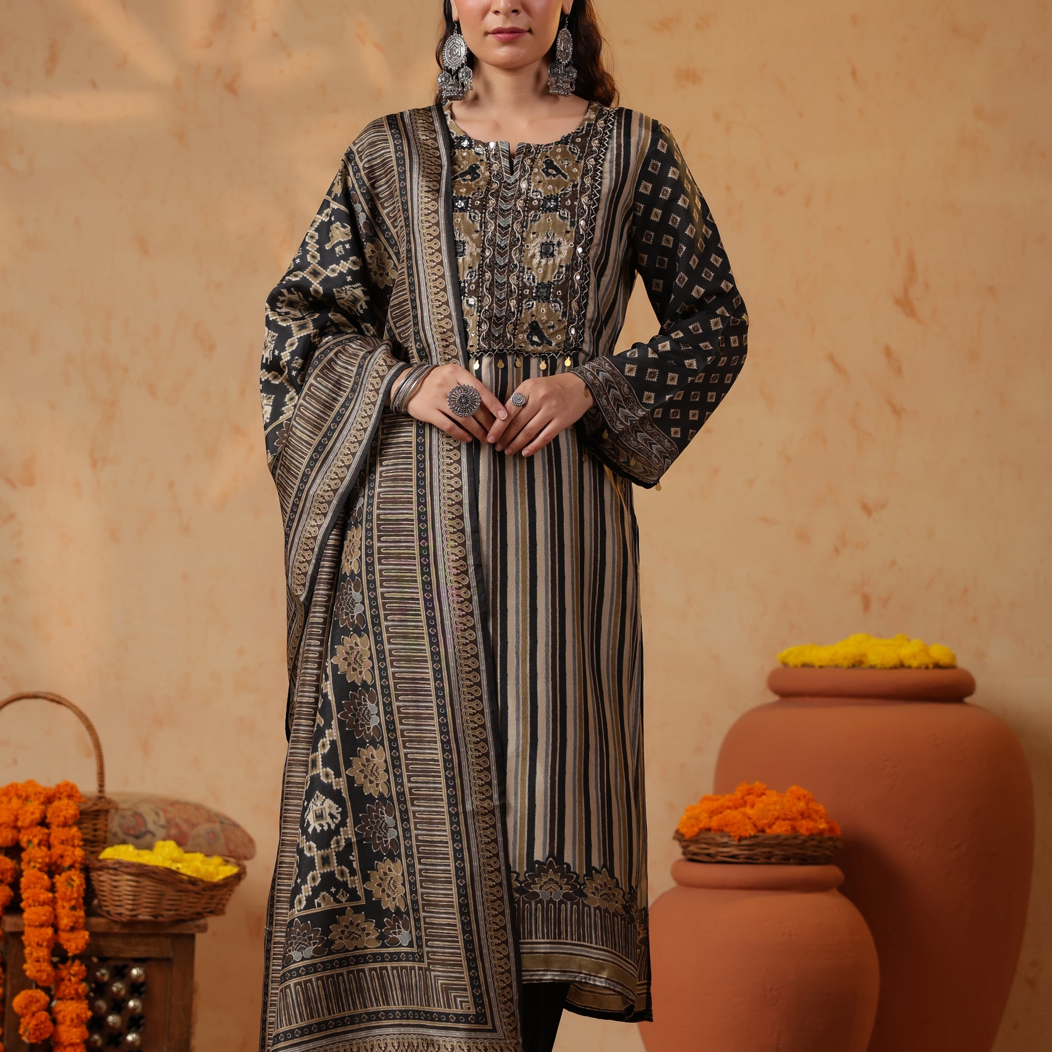 Noor Heritage Kurta & Dupatta Set in Muslin Silk