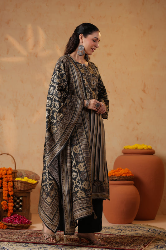 Noor Heritage Kurta & Dupatta Set in Muslin Silk