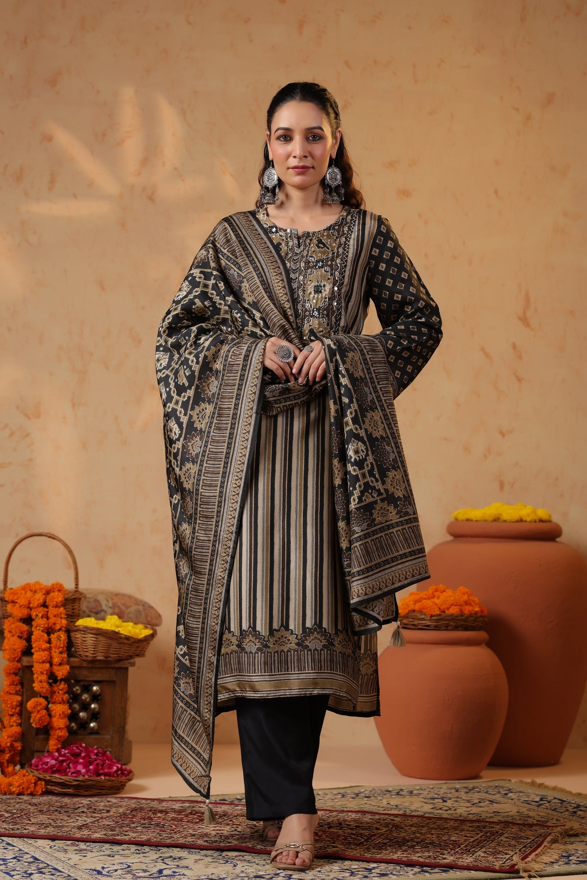 Noor Heritage Kurta & Dupatta Set in Muslin Silk