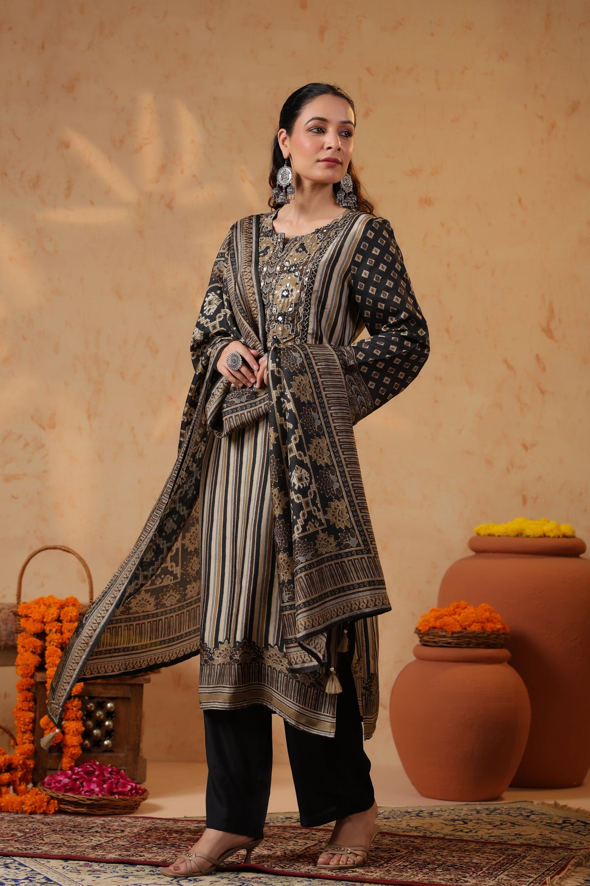 Noor Heritage Kurta & Dupatta Set in Muslin Silk