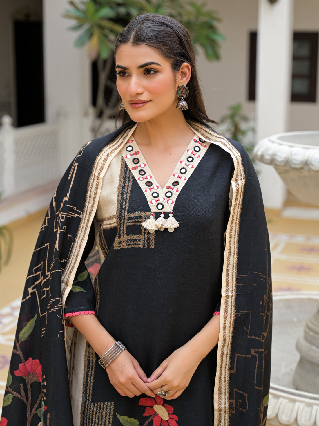 Meera Soft Silk Set