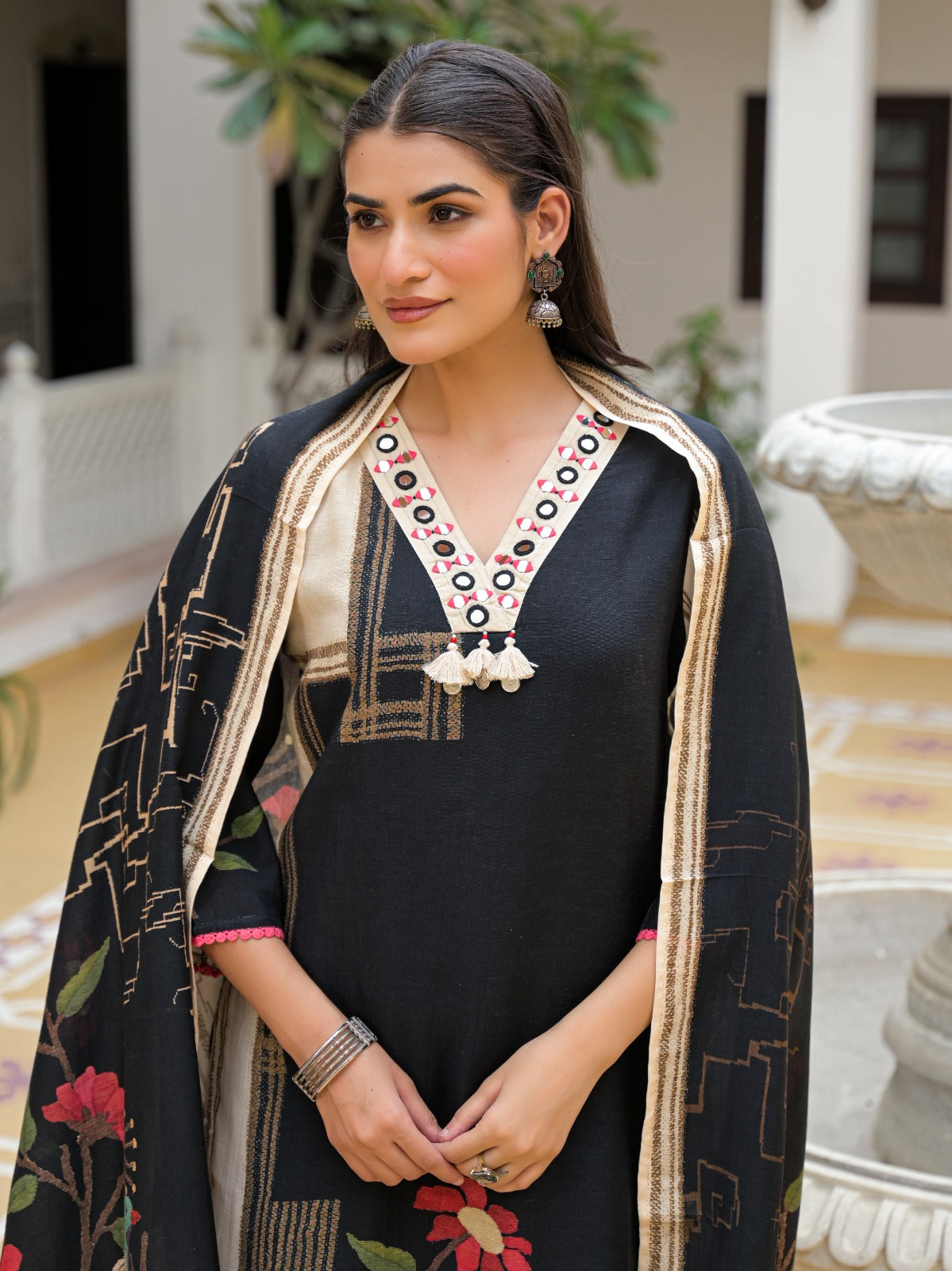 Meera Soft Silk Set